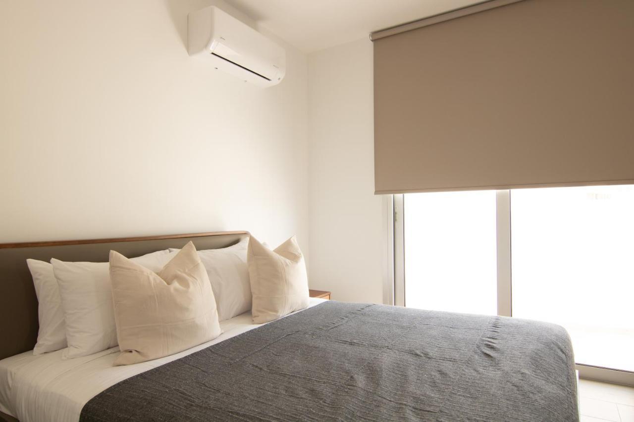 Phaedrus Living Coral Suites Aura Larnaca Exteriör bild